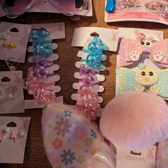 Claire's Easter items - Picture 1 of 9